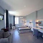 Splendid 2* L'Ile-Rousse (Corsica)