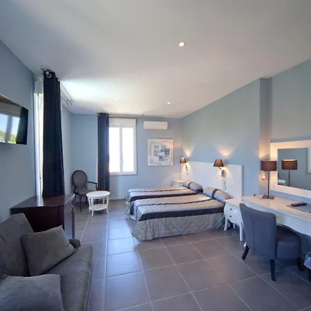 Splendid 2* LʼÎle-Rousse