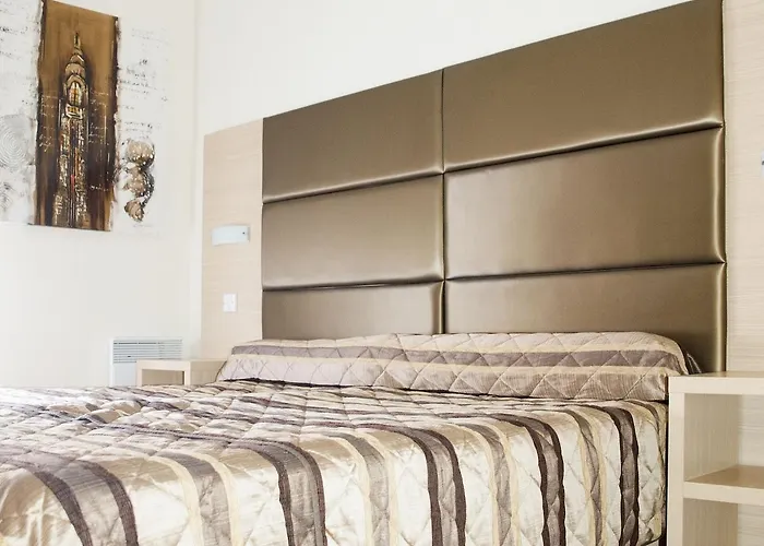 Splendid Hotel LʼÎle-Rousse